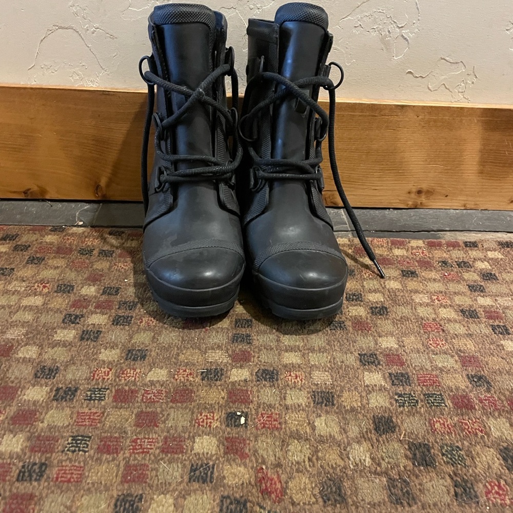 Sorel Black Rainboots for Women